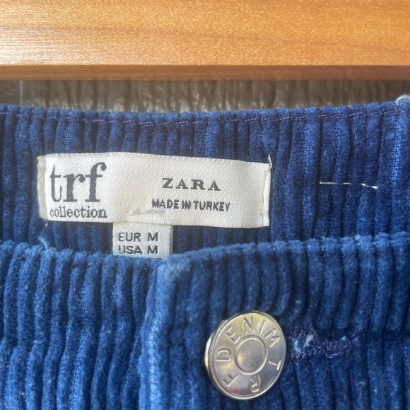 Zara Navy Corduroy Skirt - Picture 3 of 4